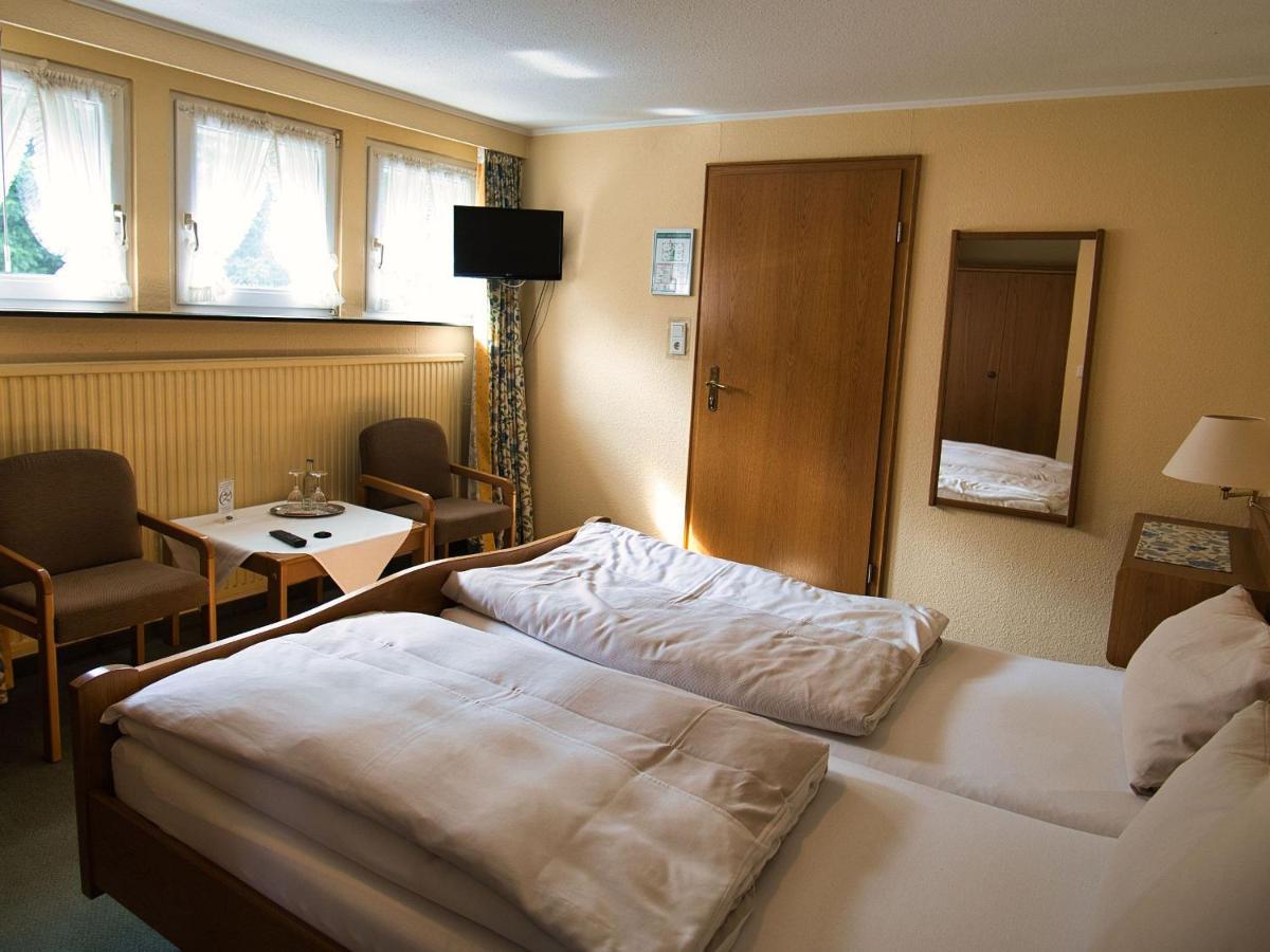 Hotel Hollaender Hof Meschede Bagian luar foto